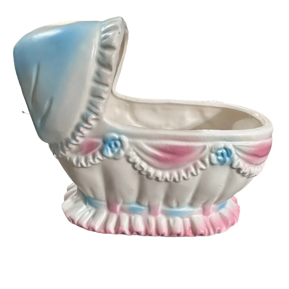 Vintage‎ Inarco Musical Baby Planter, Crib/Bassinet, Rose's Pink & Blue Japan